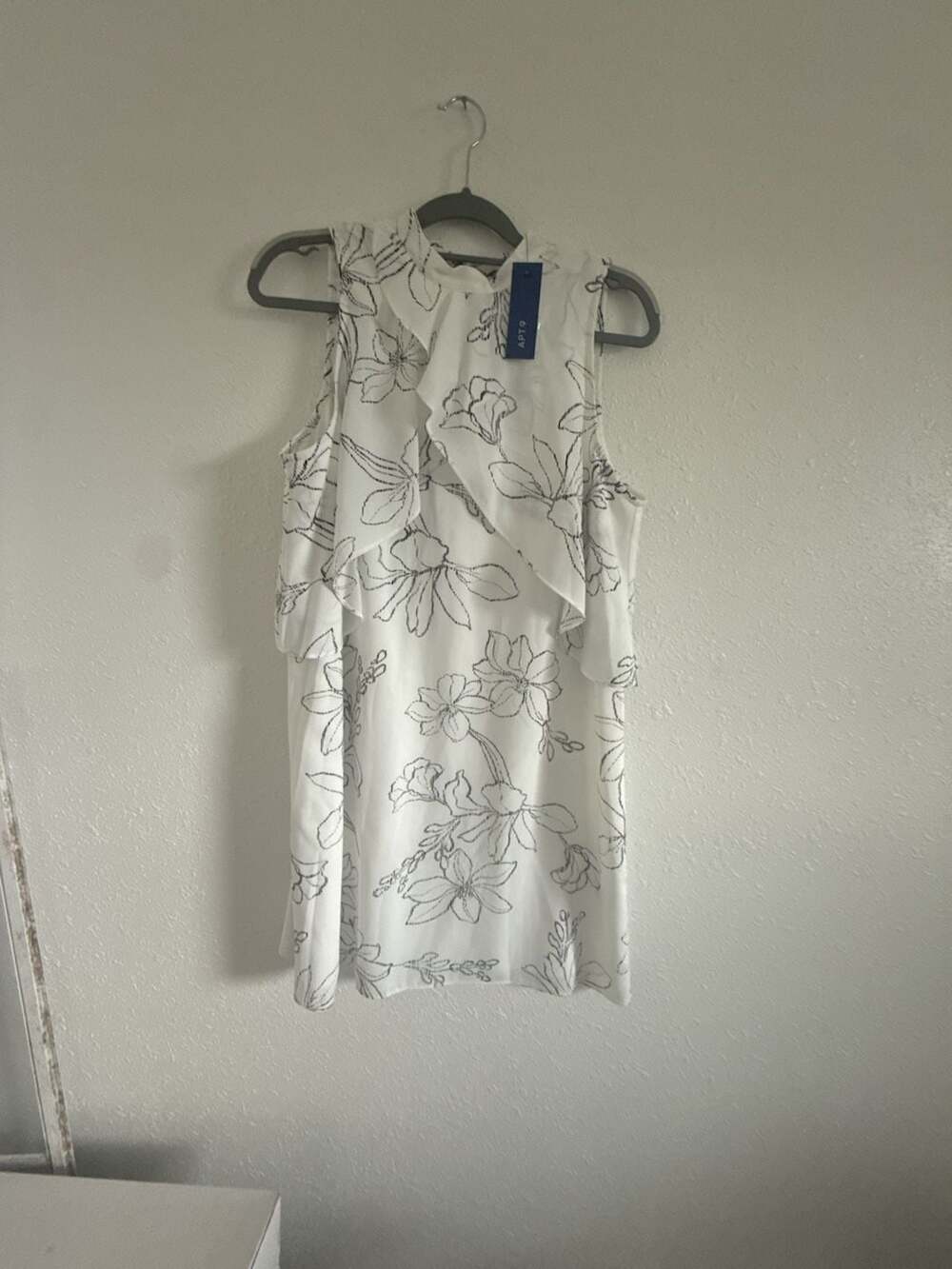 Apt. 9 Sleeveless Floral Print Ruffled Shell Blouse